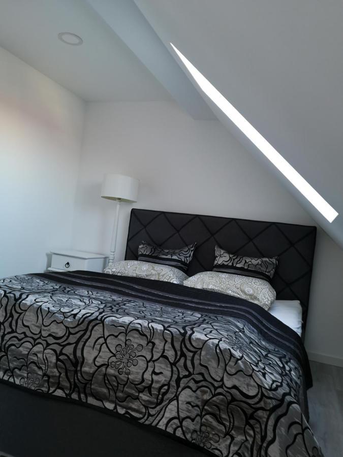 Butas Nida Ramybe Apartment Luaran gambar